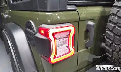 Jeep Wrangler 2020 2.0 гидро в Москве № 1838361, миниатюра 9