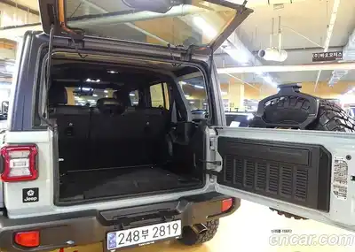 Jeep Wrangler 2023 2.0 гидро в Москве № 1838448, миниатюра 4