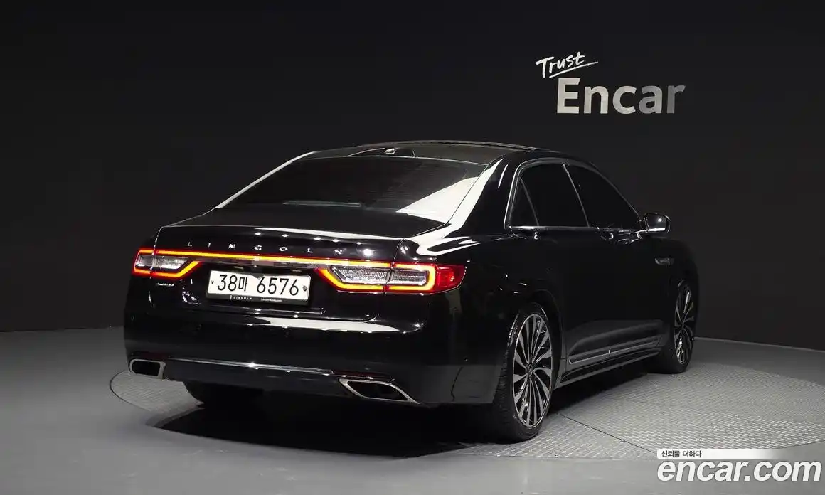 Lincoln Continental 2017 3.0 гидро, фото 2
