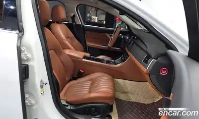 Jaguar XF 2018 2.0 гидро в Москве № 1840477, миниатюра 11