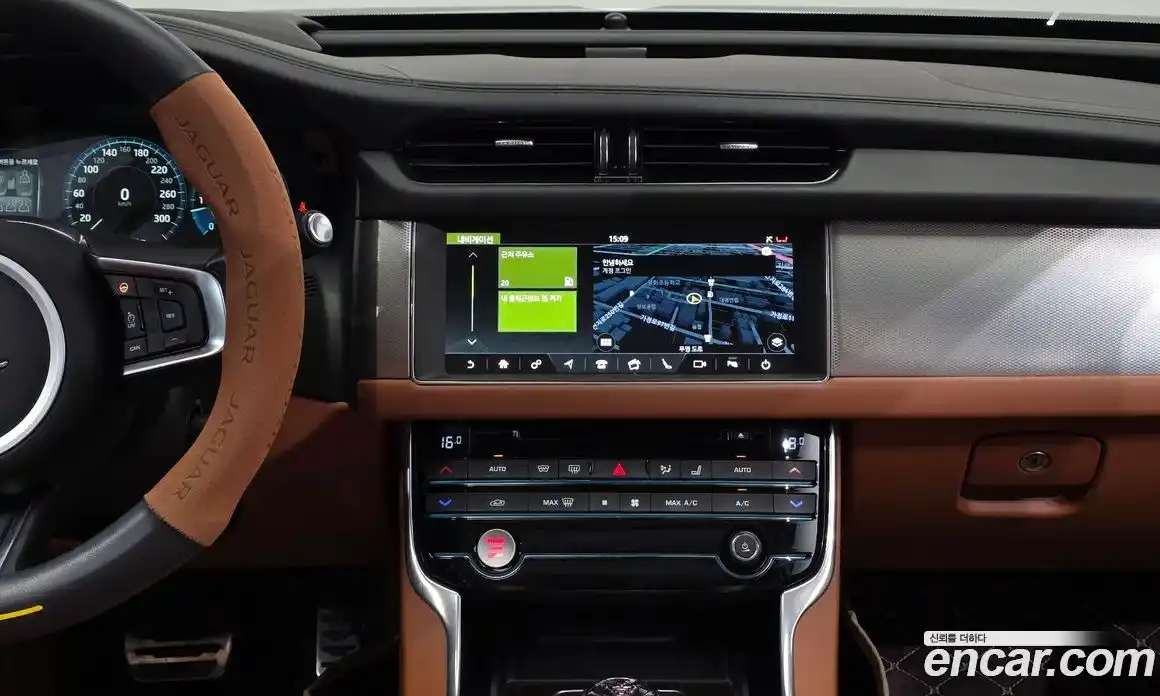 Jaguar XF 2018 2.0 гидро в Москве № 1840477, фото 15