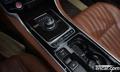Jaguar XF 2018 2.0 гидро в Москве № 1840477, миниатюра 9