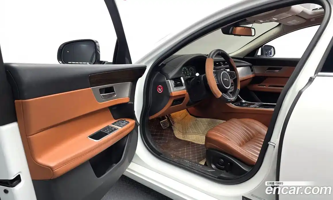 Jaguar XF 2018 2.0 гидро в Москве № 1840477, фото 10