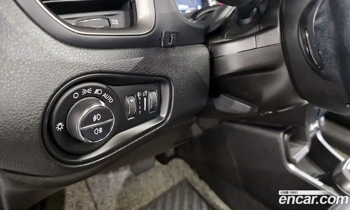 Jeep Renegade 2019 2.4 гидро в Москве № 232627, фото 15