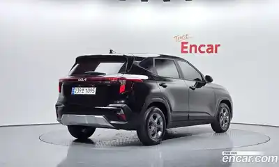 Kia Seltos 2022 1.6 гидро в Москве № 120932, миниатюра 2