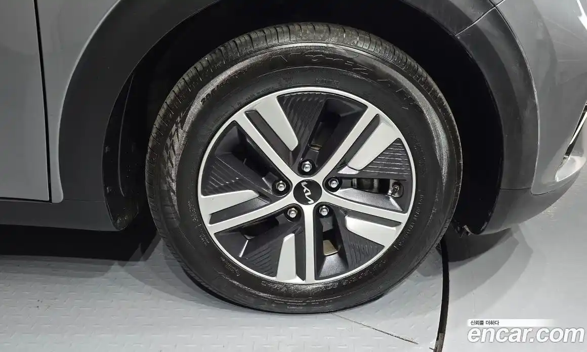 Kia Niro 2021 1.6 гидро в Москве № 1245328, фото 7