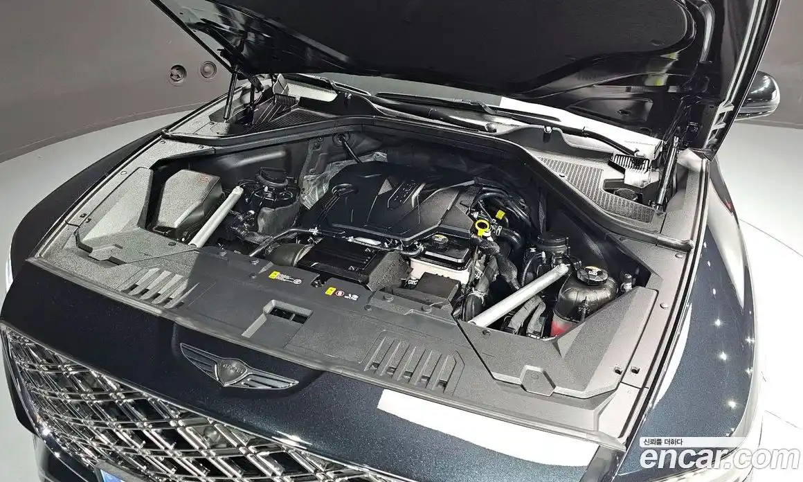 Genesis GV80 2024 2.5 гидро в Москве, фото 6