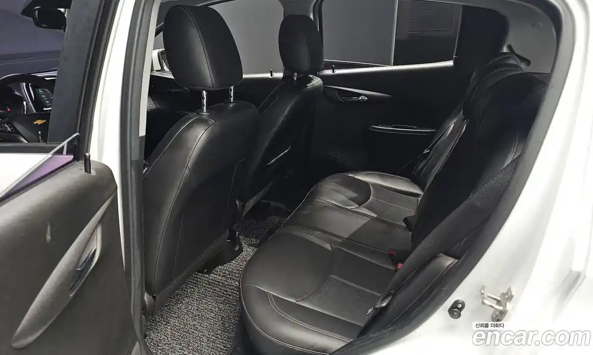 Chevrolet Spark 2016 1.0 гидро в Москве, фото 18