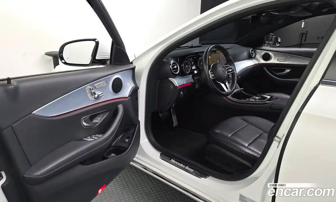 Mercedes-Benz E-Class 2020 2.0 гидро в Москве, фото 13