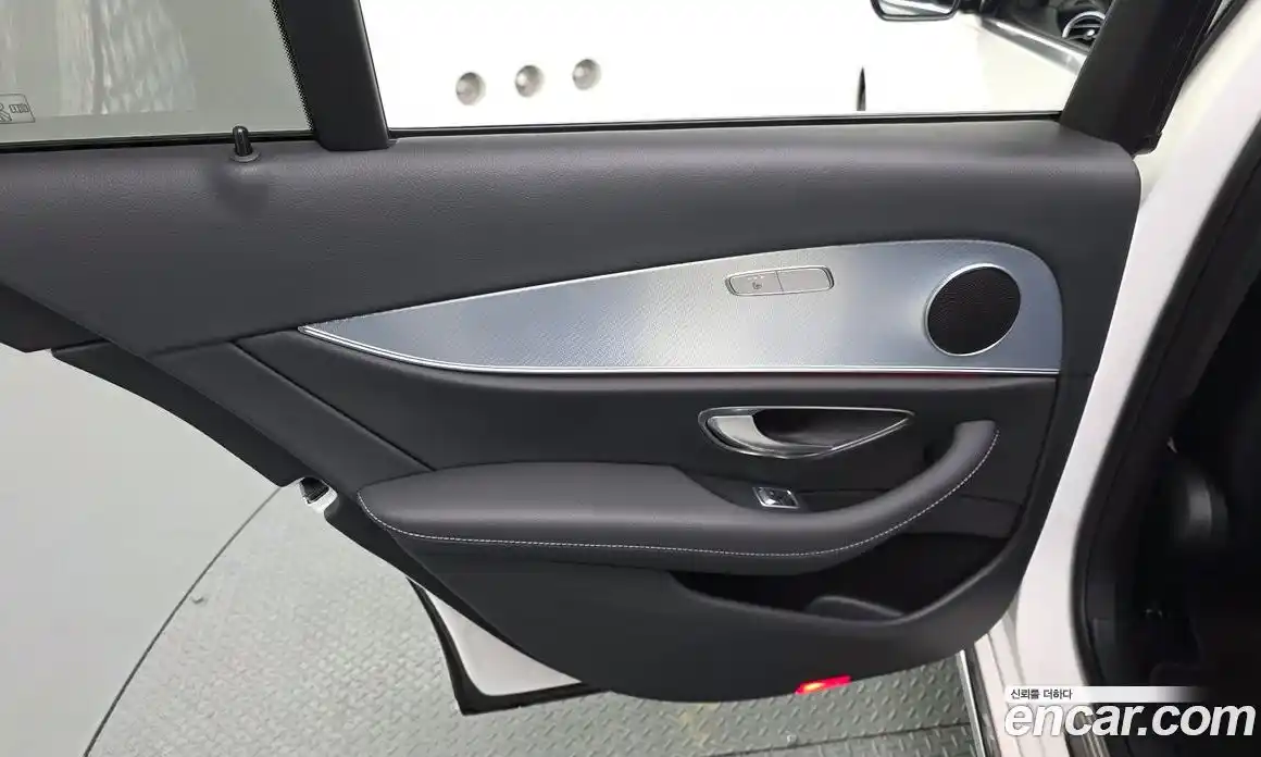 Mercedes-Benz E-Class 2020 2.0 гидро в Москве, фото 15