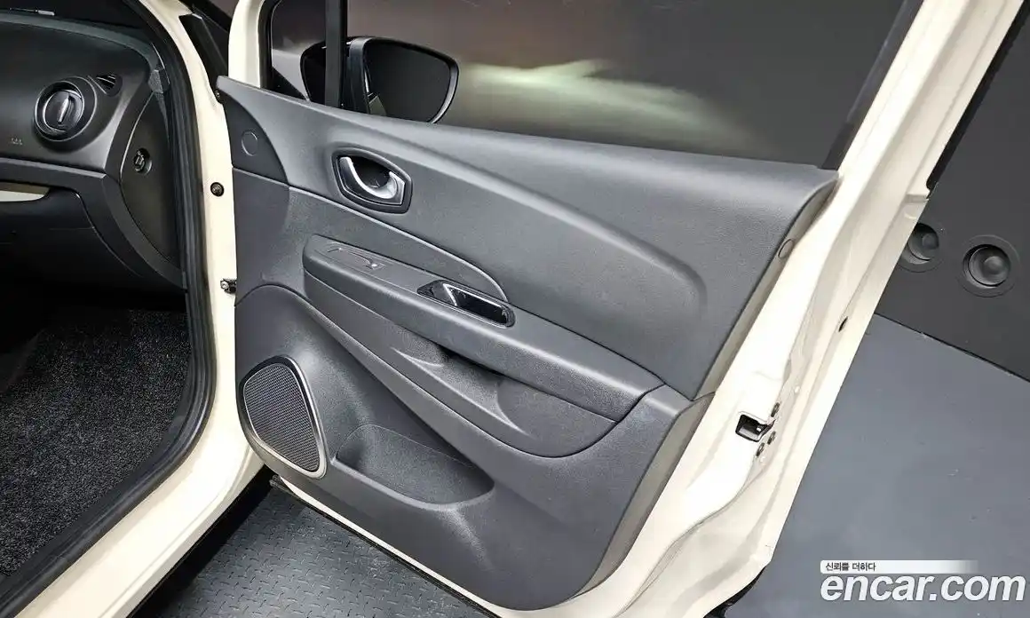 Renault QM3 2018 1.5 гидро в Москве № 1248734, фото 27