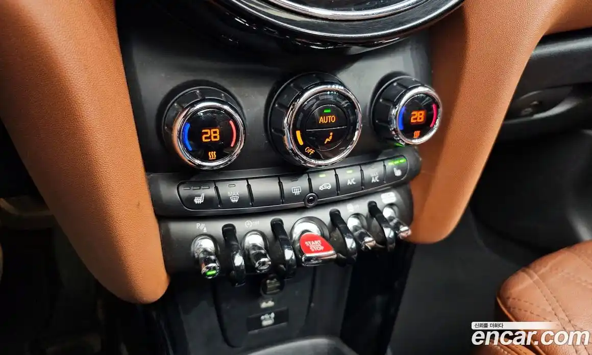 Mini Cooper Convertible 2022 2.0 гидро в Москве № 1250894, фото 28