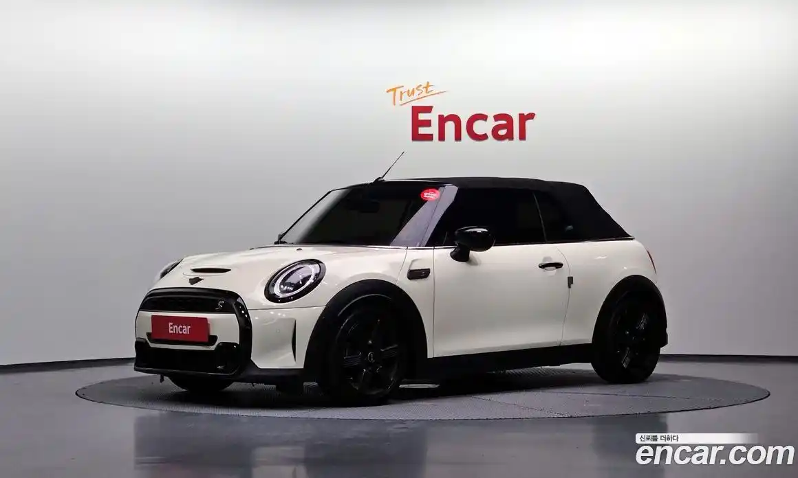 Mini Cooper Convertible 2022 2.0 гидро в Москве № 1250894, фото 32
