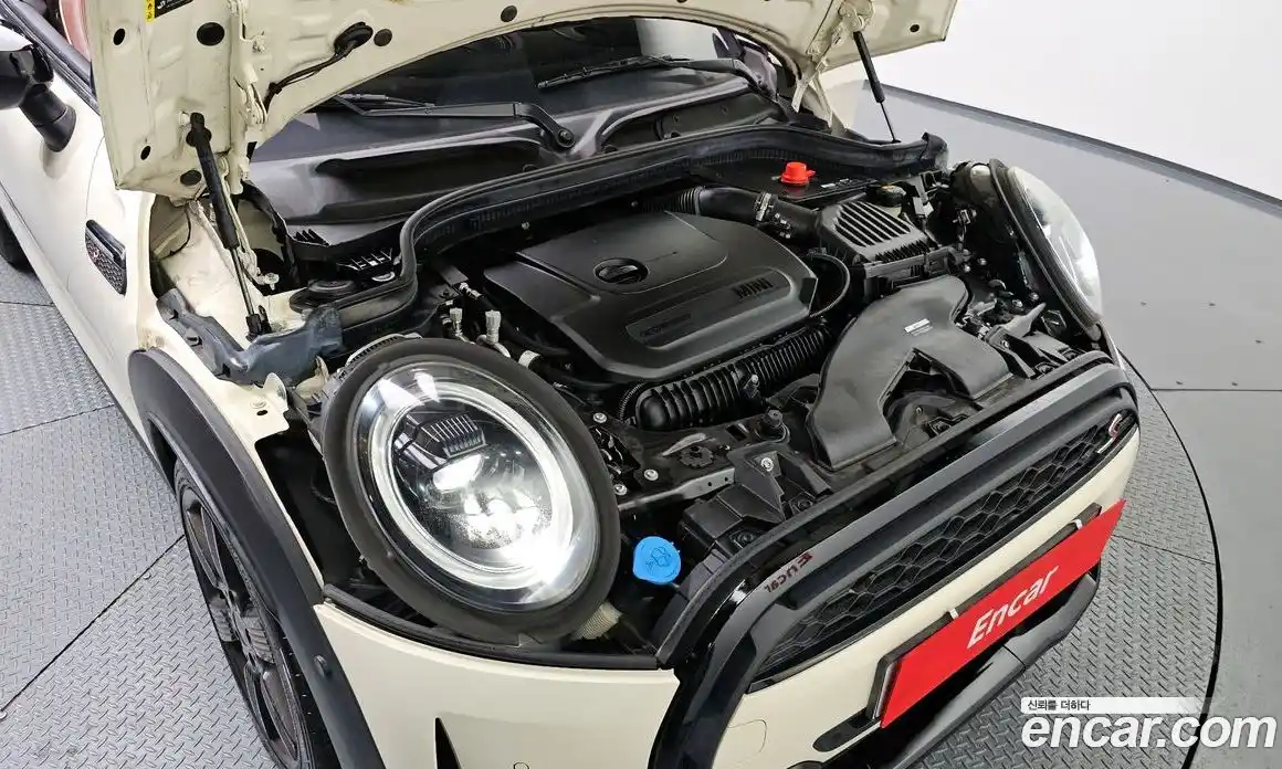 Mini Cooper Convertible 2022 2.0 гидро в Москве № 1250894, фото 6