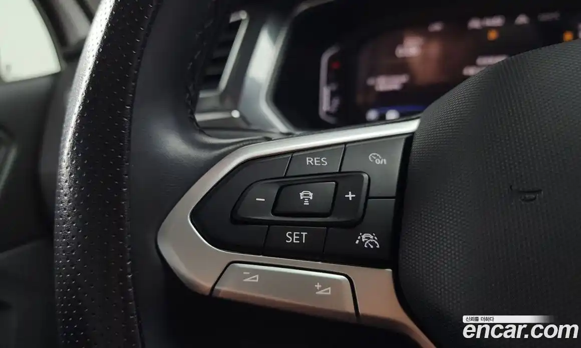 Volkswagen Tiguan 2023 2.0 гидро в Москве № 1293863, фото 23