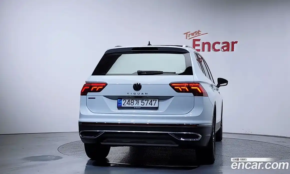 Volkswagen Tiguan 2023 2.0 гидро в Москве № 1293863, фото 4