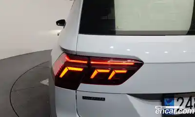 Volkswagen Tiguan 2023 2.0 гидро в Москве № 1293863, миниатюра 9