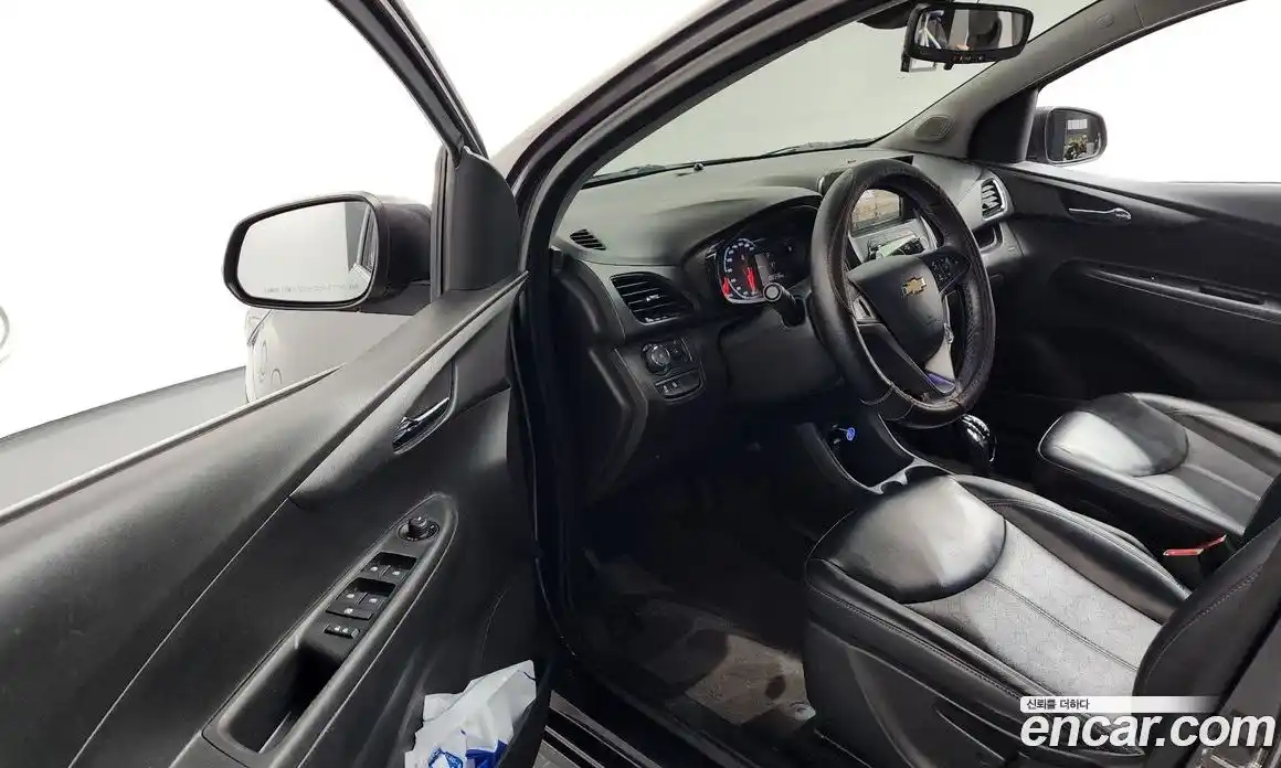 Chevrolet Spark 2016 1.0 гидро в Москве, фото 13
