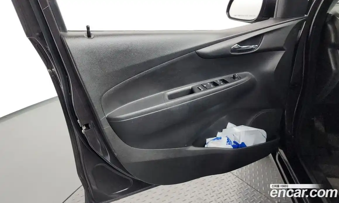 Chevrolet Spark 2016 1.0 гидро в Москве, фото 14