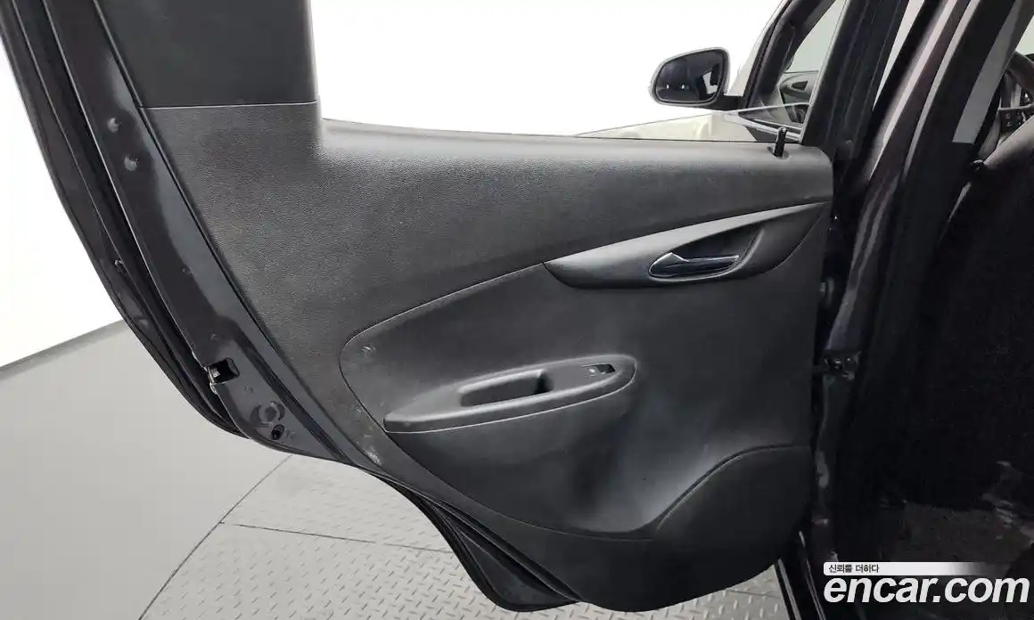Chevrolet Spark 2016 1.0 гидро в Москве, фото 15