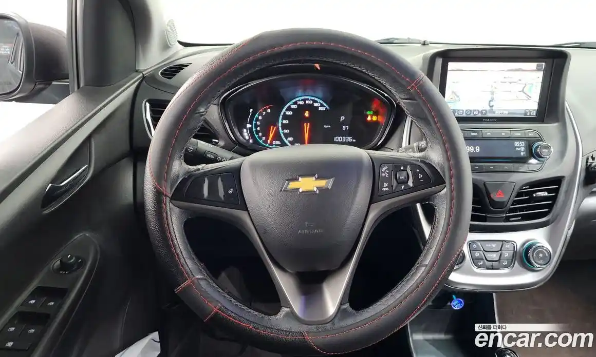 Chevrolet Spark 2016 1.0 гидро в Москве, фото 18