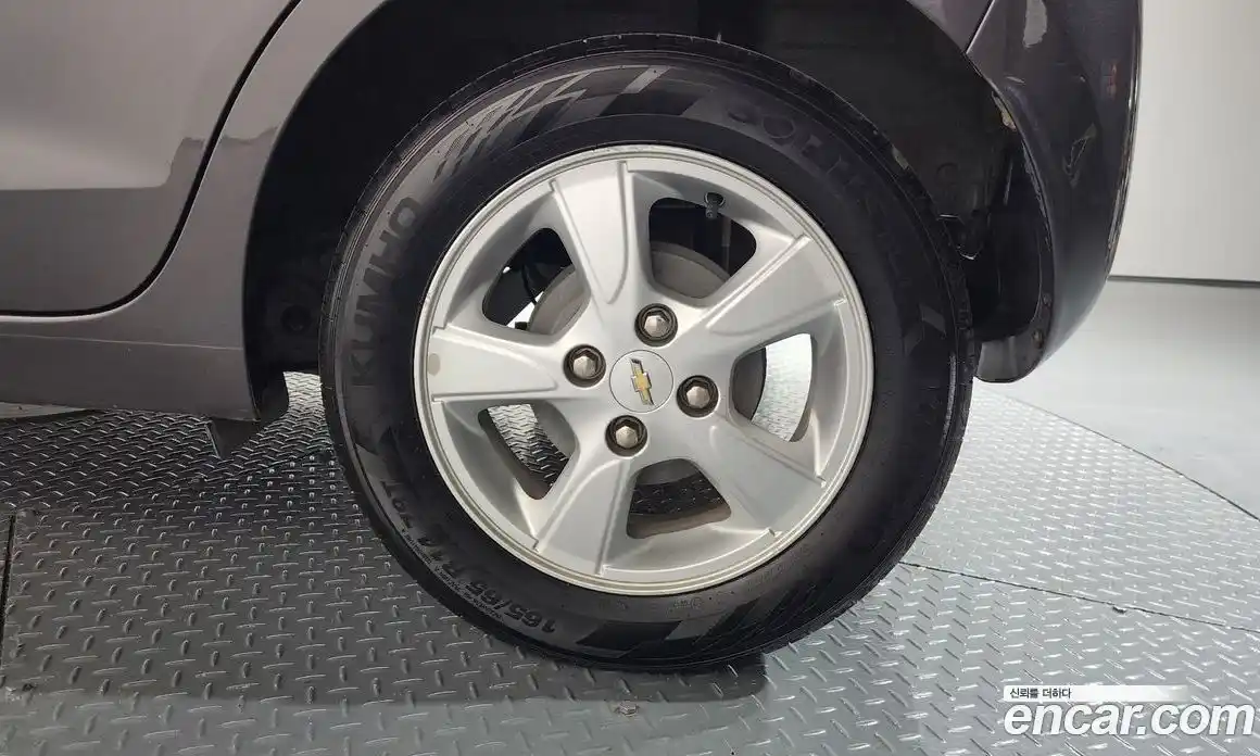 Chevrolet Spark 2016 1.0 гидро в Москве, фото 7