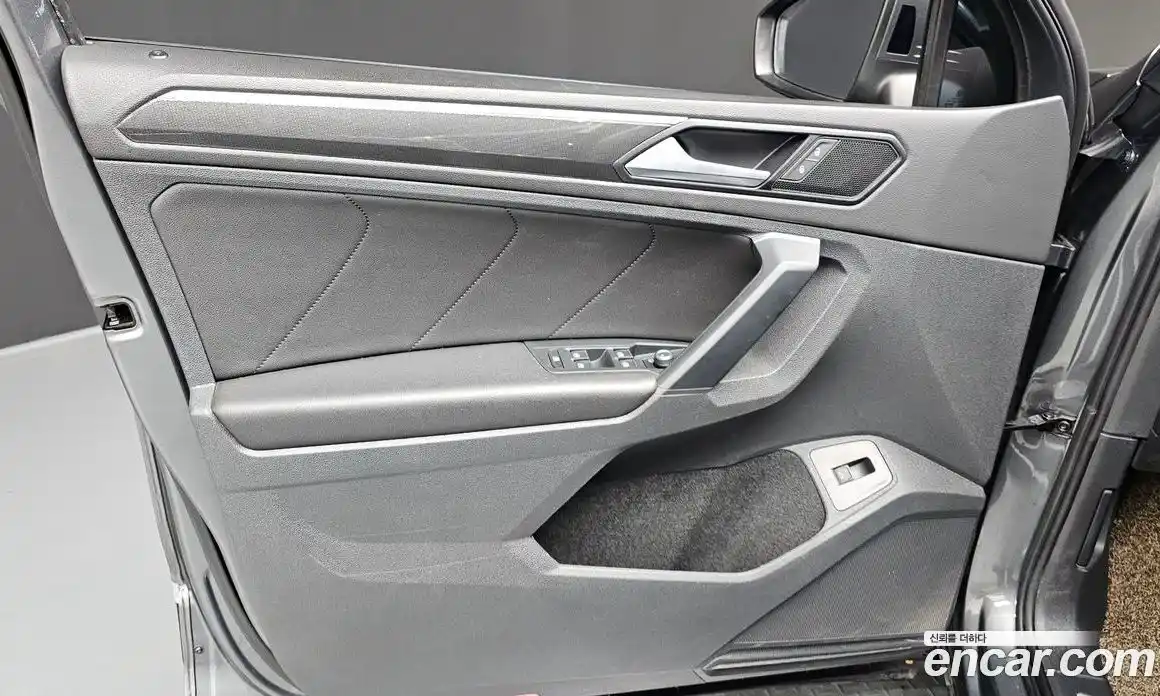 Volkswagen Tiguan 2020 2.0 гидро в Москве № 1323399, фото 14