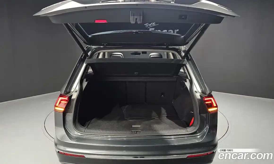 Volkswagen Tiguan 2020 2.0 гидро в Москве № 1323399, фото 26