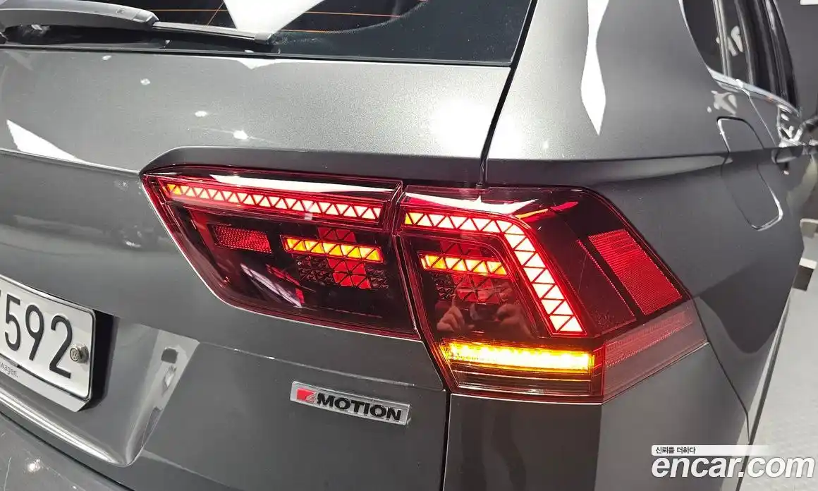 Volkswagen Tiguan 2020 2.0 гидро в Москве № 1323399, фото 9