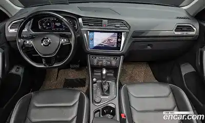 Volkswagen Tiguan 2020 2.0 гидро в Москве № 1323399, миниатюра 10