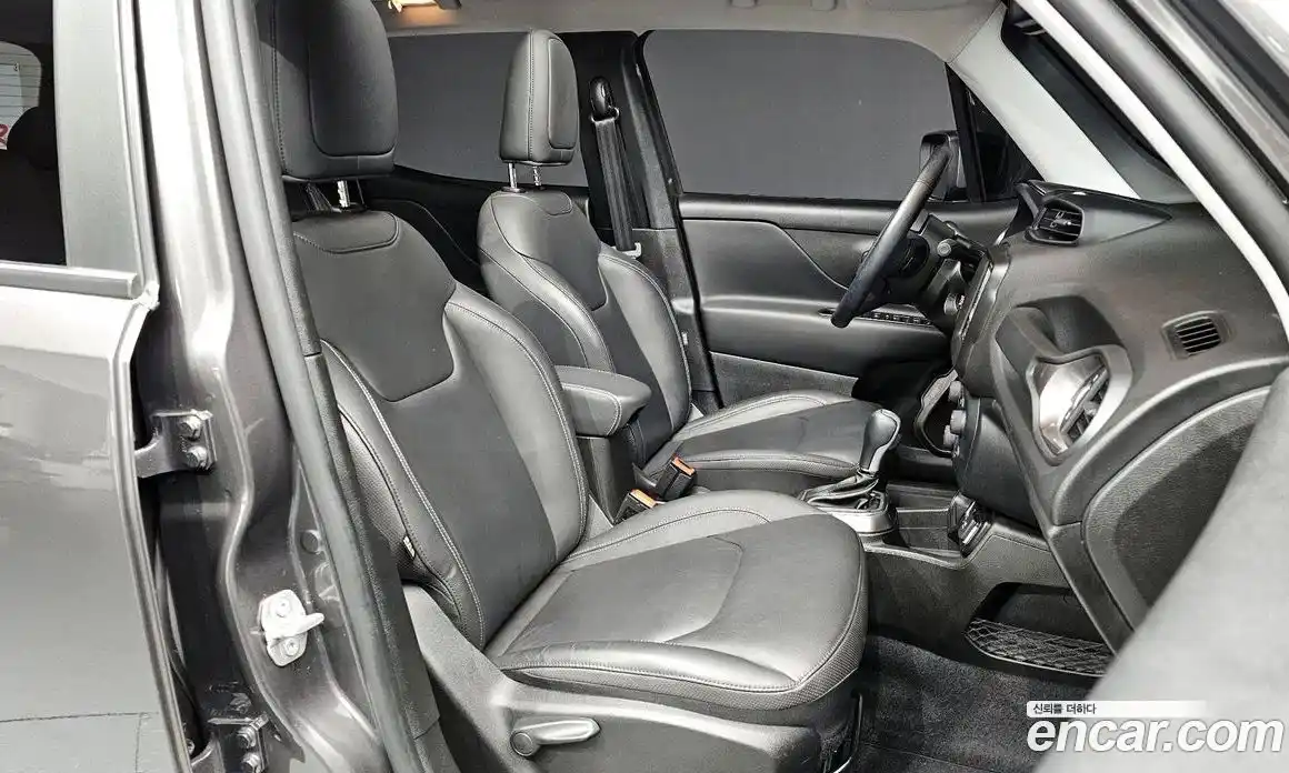 Jeep Renegade 2020 2.4 гидро в Москве № 1323677, фото 17