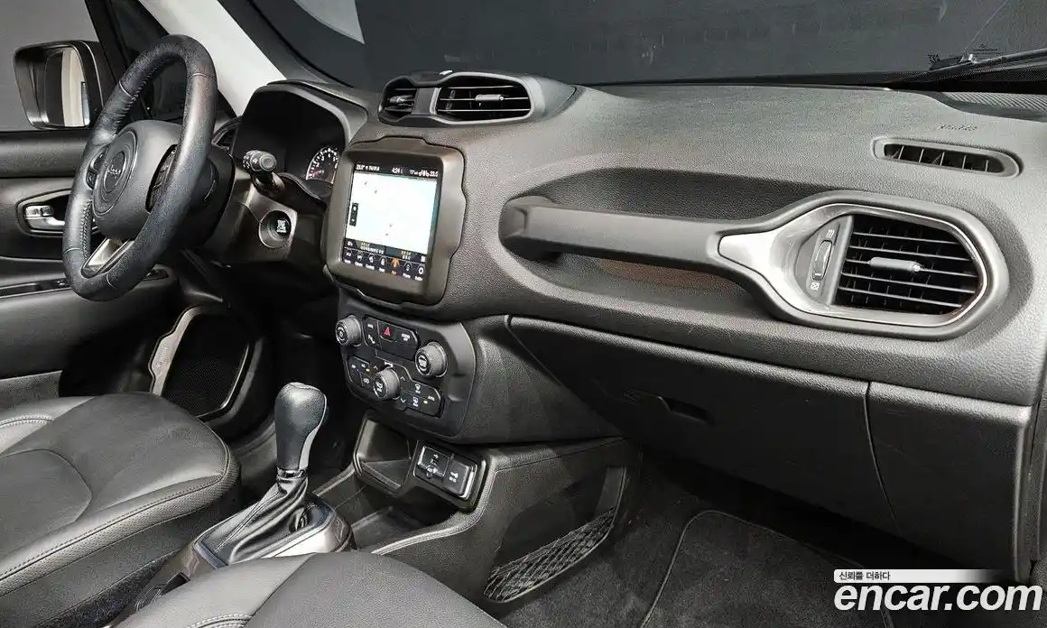 Jeep Renegade 2020 2.4 гидро в Москве № 1323677, фото 28