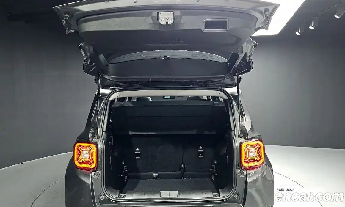 Jeep Renegade 2020 2.4 гидро в Москве № 1323677, фото 32
