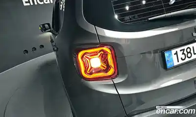 Jeep Renegade 2020 2.4 гидро в Москве № 1323677, миниатюра 9