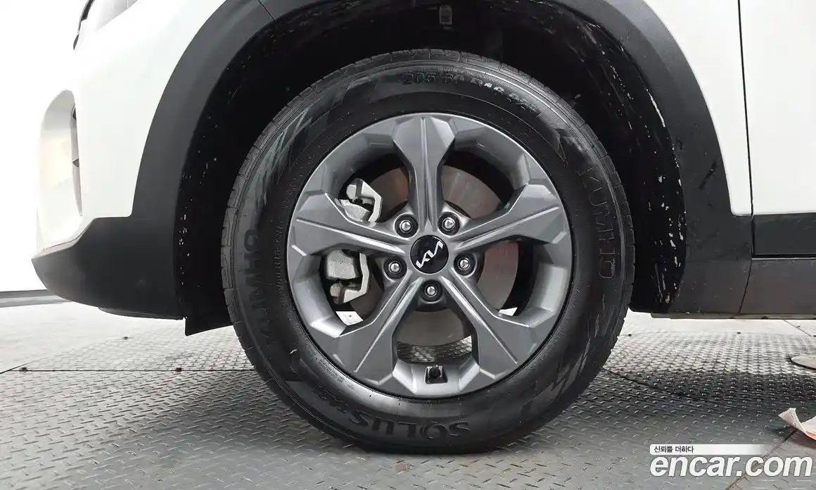 Kia Seltos 2022 1.6 гидро в Москве № 1343105, фото 4