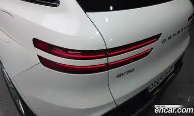 Genesis GV70 2021 2.5 гидро в Москве, миниатюра 9