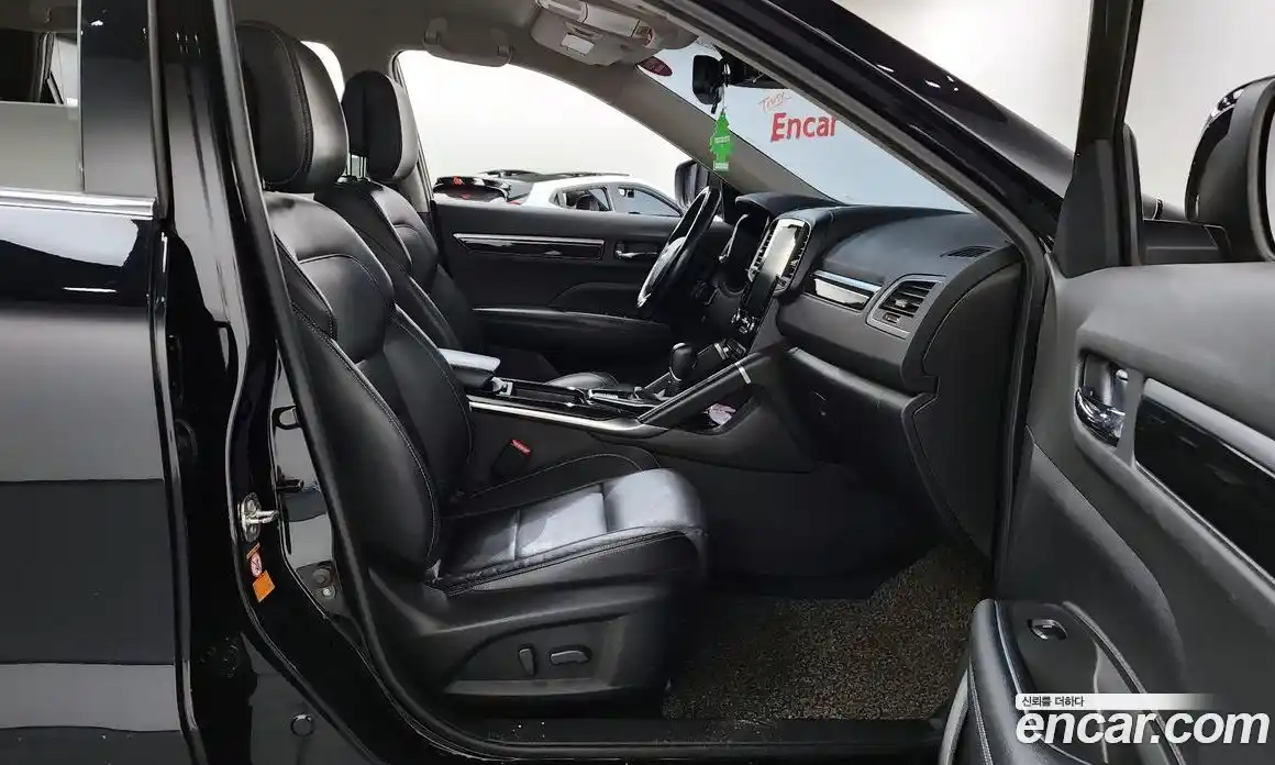 Renault QM6 2017 2.0 гидро в Москве № 1346873, фото 17