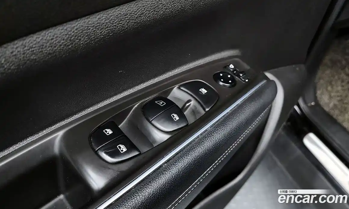 Renault QM6 2017 2.0 гидро в Москве № 1346873, фото 34