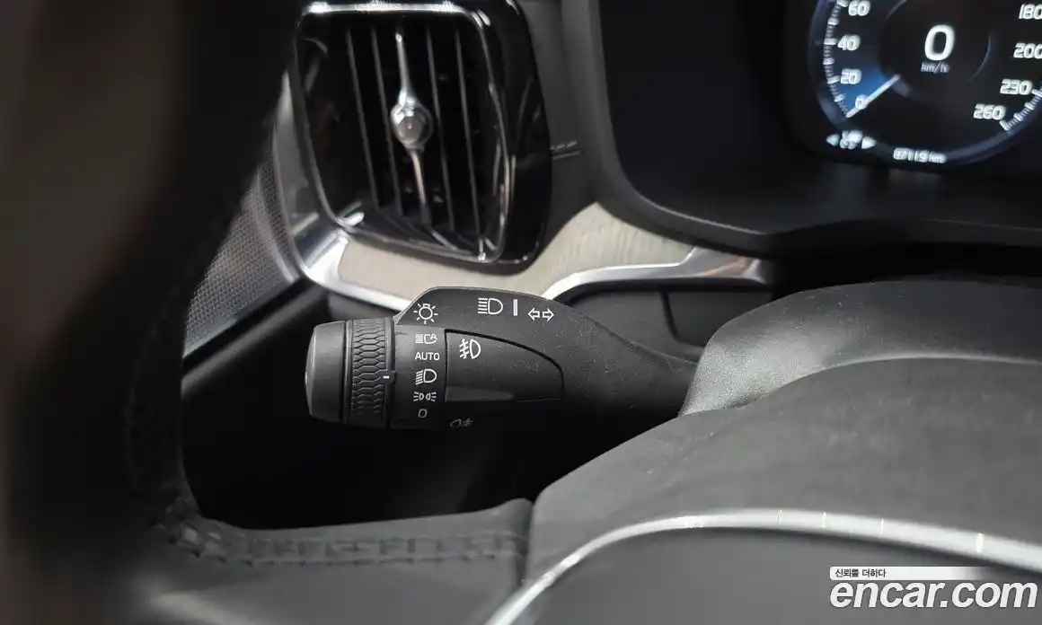 Volvo S60 2019 2.0 гидро в Москве № 1348829, фото 27