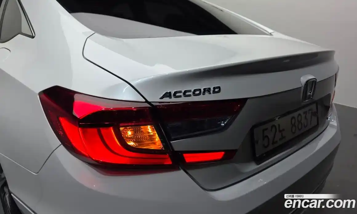 Honda Accord 2018 2.0 гидро в Москве № 1350811, фото 9