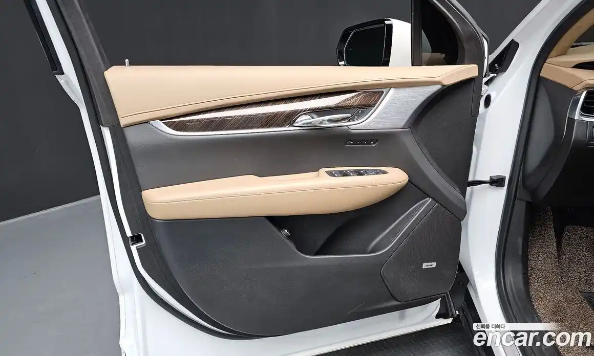 Cadillac XT6 2023 3.6 гидро в Москве № 1351310, фото 14