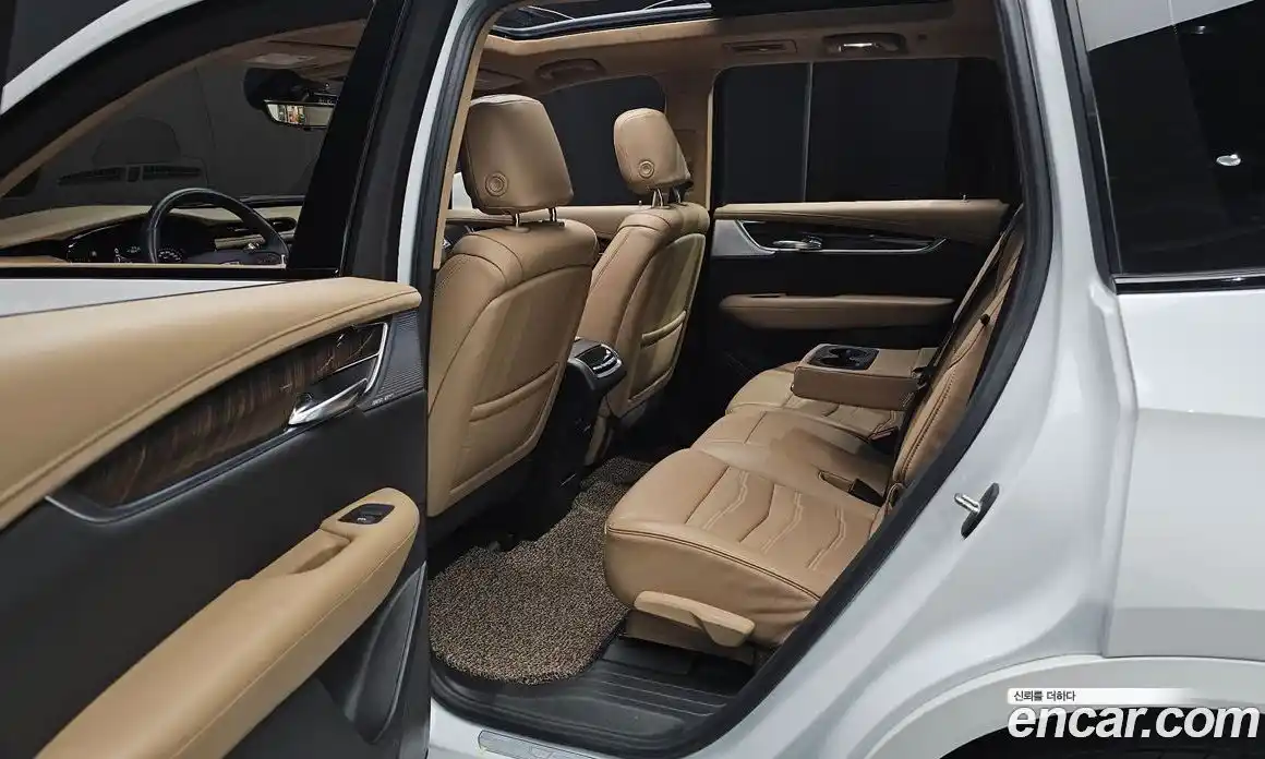 Cadillac XT6 2023 3.6 гидро в Москве № 1351310, фото 18