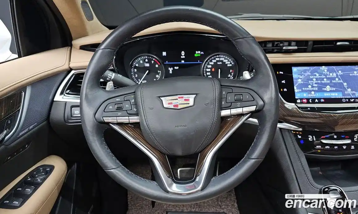 Cadillac XT6 2023 3.6 гидро в Москве № 1351310, фото 19
