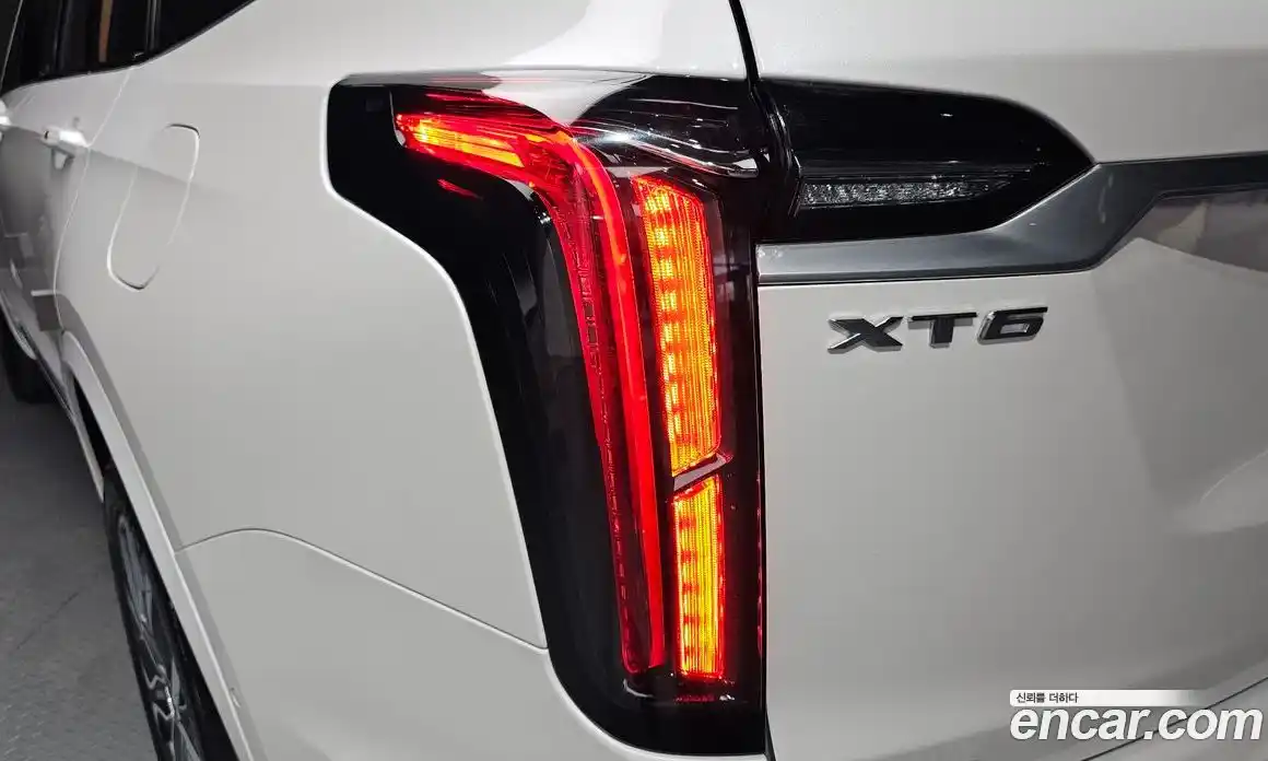 Cadillac XT6 2023 3.6 гидро в Москве № 1351310, фото 9