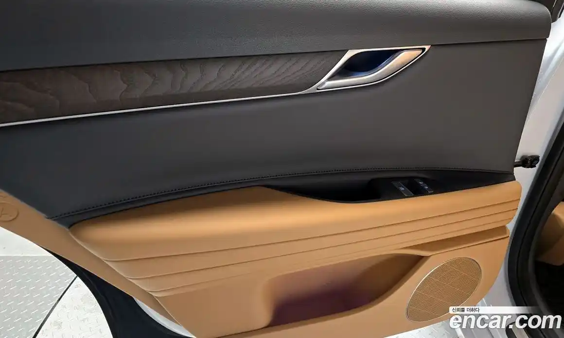 Genesis G80 2023 2.5 гидро в Москве, фото 15