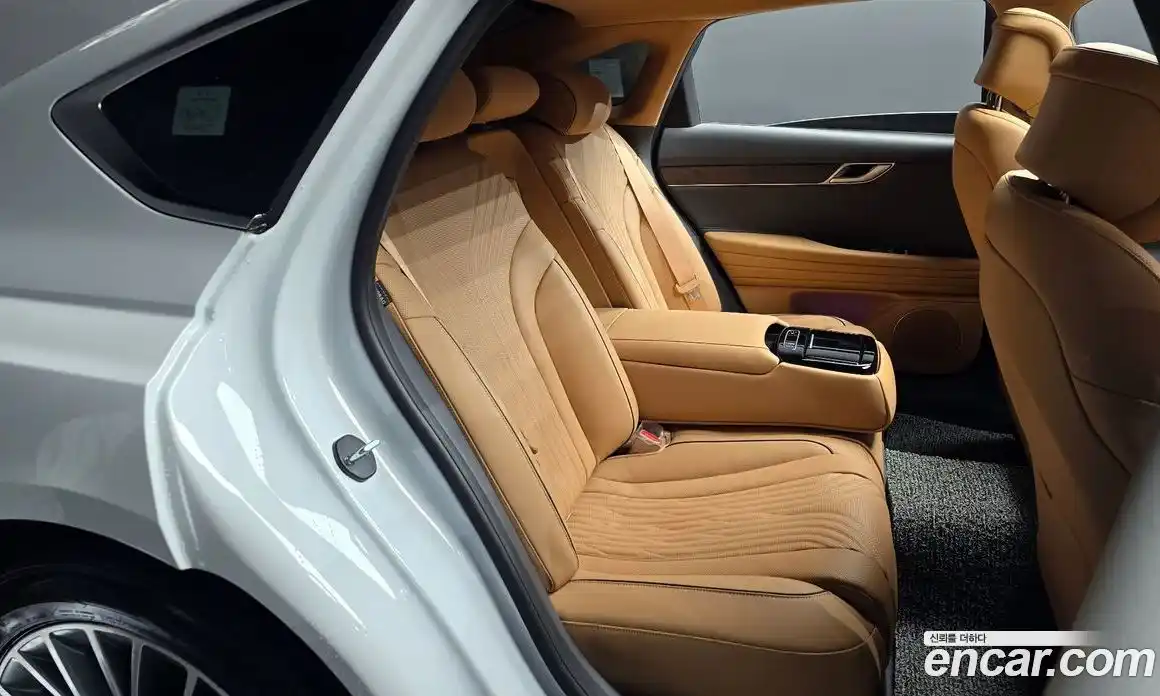 Genesis G80 2023 2.5 гидро в Москве, фото 16