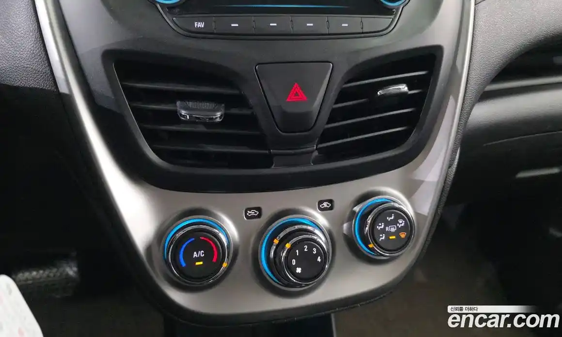Chevrolet Spark 2015 1.0 гидро в Москве № 1401551, фото 23