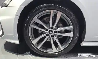 Audi A6 2023 2.0 гидро в Москве № 1404035, миниатюра 4