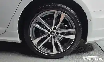 Audi A6 2023 2.0 гидро в Москве № 1404035, миниатюра 6