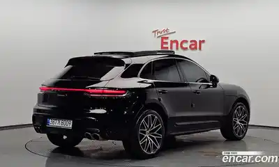 Porsche Macan, 2022
